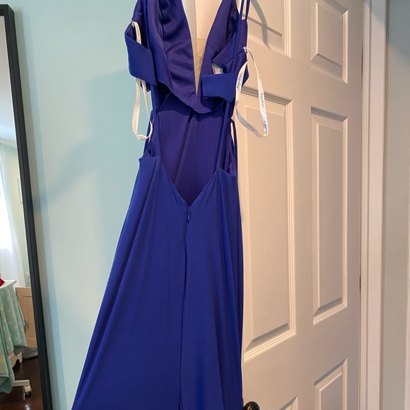 Prom dress - Picture 3 of 5